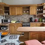 Liget Nyaralohaz Es Liget Apartment